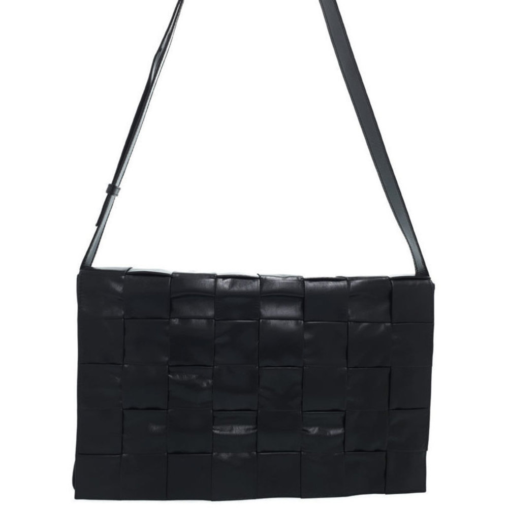 Bottega Veneta Maxi Intrecciato Cassette Shoulder Bag Black